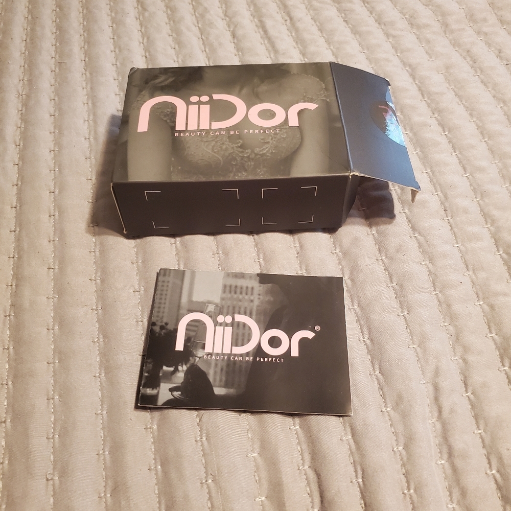 Niidor Fabric Adhesive Bra